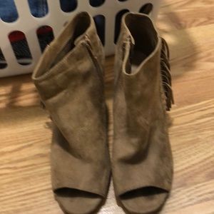 Bootie peep toe fringe boots